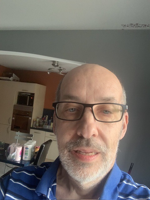 Veli, 45 ans, Bias